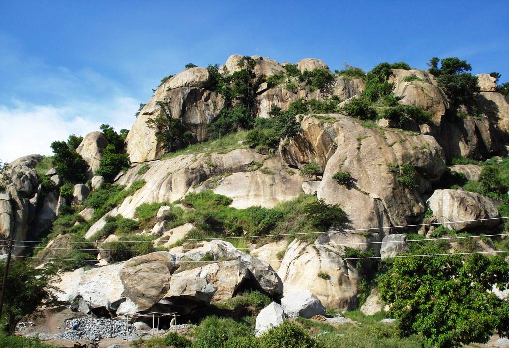 Best Destinations for Tourists in Eastern Uganda 10 Soroti Rock