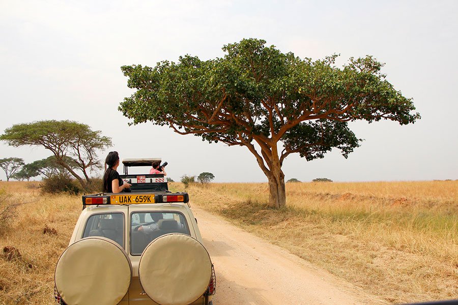 23 Driving in Uganda for tourists