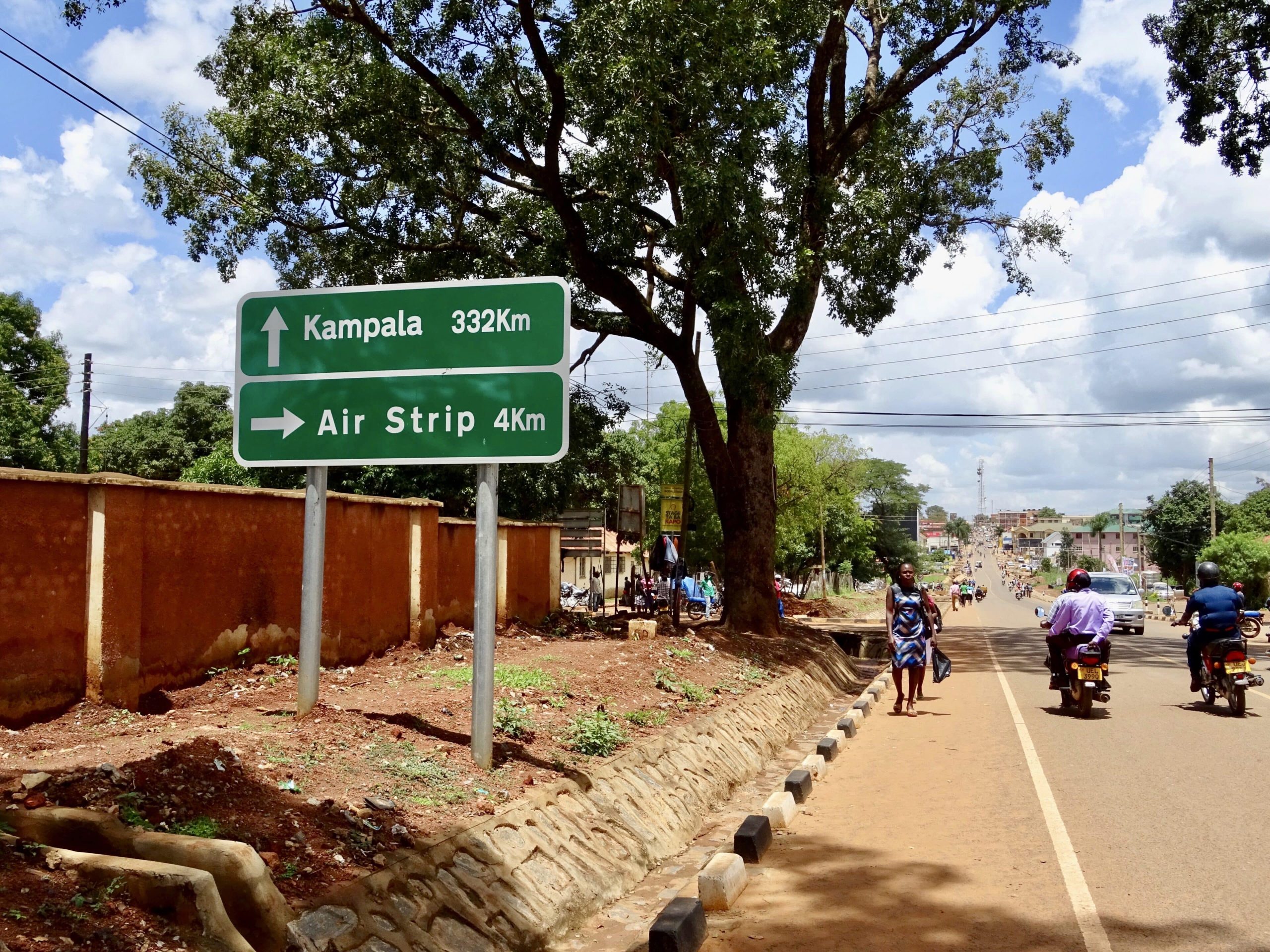 33 Uganda road directional signs