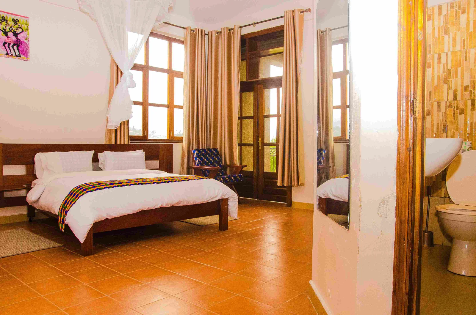 Comfortable mid-range hotel and safari lodge accommodation in Rwanda