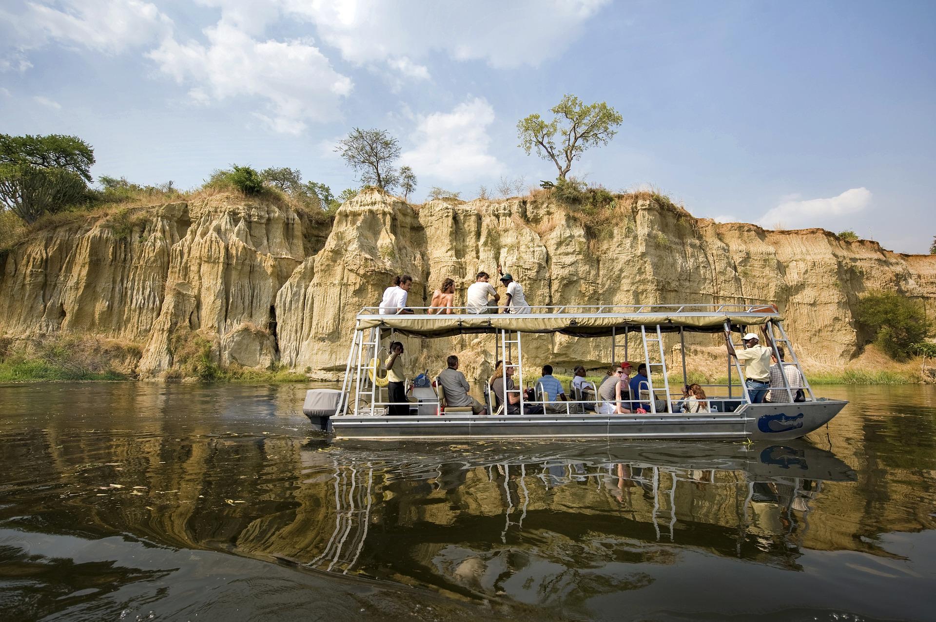 Boat safari on the Kazinga Channel in Queen Elizabeth National Park
